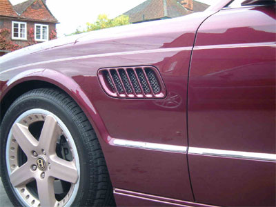 <span class="light">Bentley</span> Arnage (Green Label) Le Mans wing vents.
